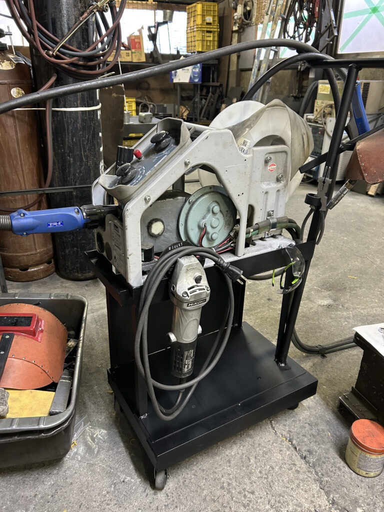 溶接機台車　オーダーメイド